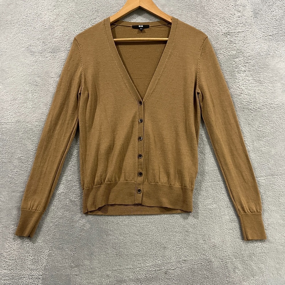 Uniqlo Cardigan Sweater Womens Medium Brown Wool Button Front Tight Knit Winter
